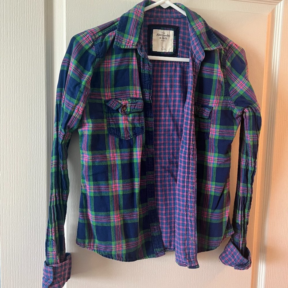 Abercrombie & Fitch Flannel Long Sleeve Shirt - Women's Small